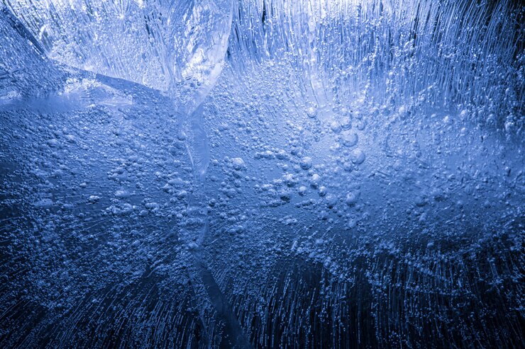 Foto hermoso hielo azul. fondo para el diseño