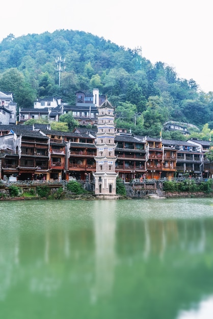 Hermoso paisaje de la antigua ciudad de Fenghuang