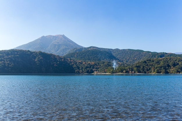 Hermoso paisaje y día soleado.