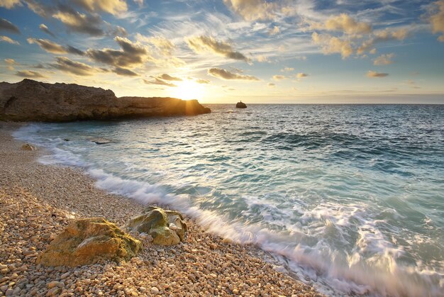 Hermoso paisaje marino. Composición de la naturaleza.