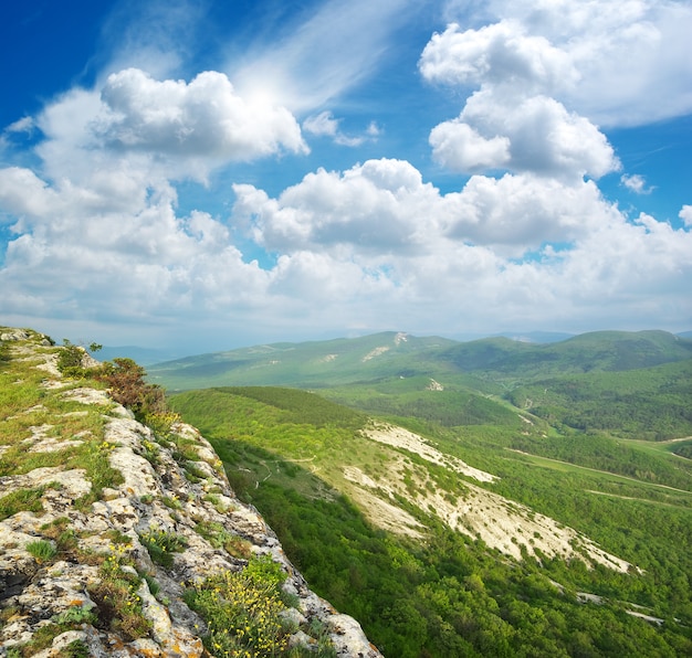 Hermoso paisaje de montaña