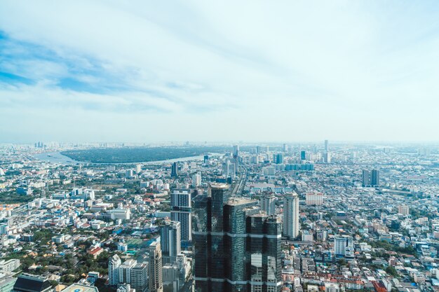 Hermoso paisaje urbano con arquitectura y construcción en Bangkok Tailandia