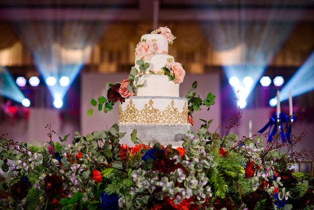 hermoso pastel de bodas, decoración de la boda de la torta blanca