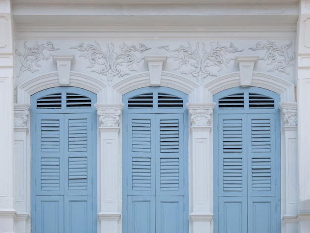 Hermosos y coloridos estilos de ventanas.