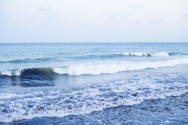 Hermosos panoramas sobre el mar azul - Bulgaria Nessebar