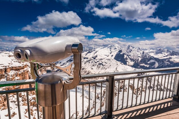 Herrliche Aussicht von der Spitze des Sass Pordoi Dolomiten Italien