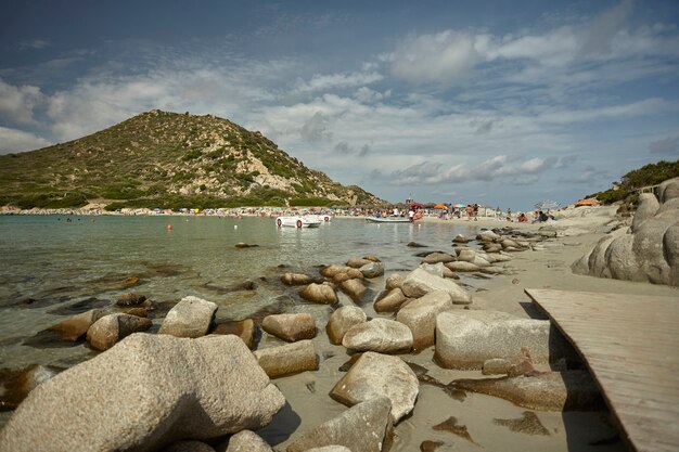 Herrlicher Blick auf die Naturbucht Punta Molentis im Süden Sardiniens