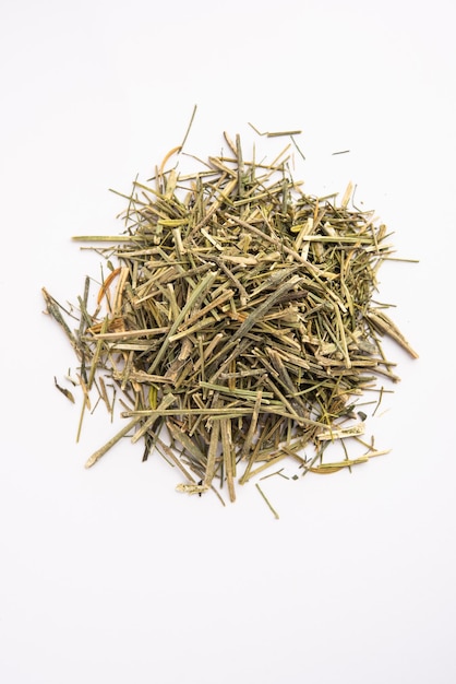 Hierba ayurvédica seca Kiratatikta o Swertia chirata o Gentianaceae utilizada en los diversos tratamientos