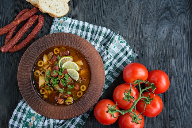 Hifepodge clássico da equipe da carne com carne defumada.