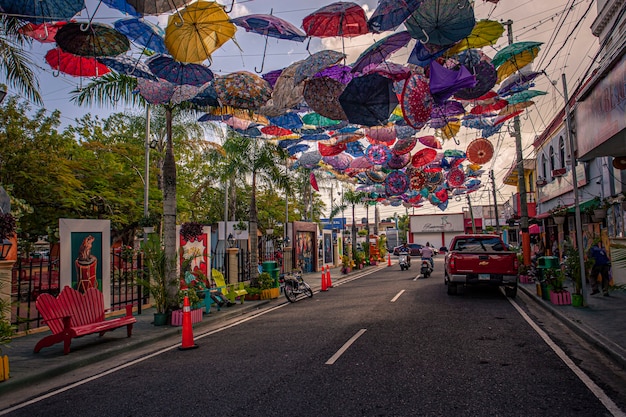 HIGUEY, REPÚBLICA DOMINICANA 12 DE ENERO DE 2020: Escena de la vida cotidiana en las calles de Higuey en la República Dominicana