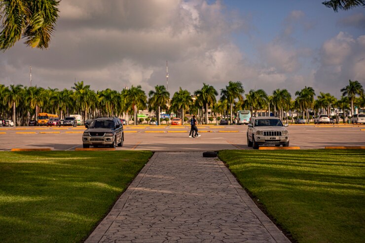 HIGUEY, REPÚBLICA DOMINICANA, 12 de janeiro de 2020: cena da vida cotidiana nas ruas de Higuey, na República Dominicana