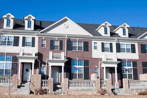 Una hilera de casas adosadas en Denver, Colorado.