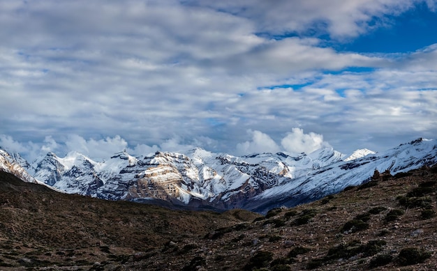 Foto himalaya-berge im schnee