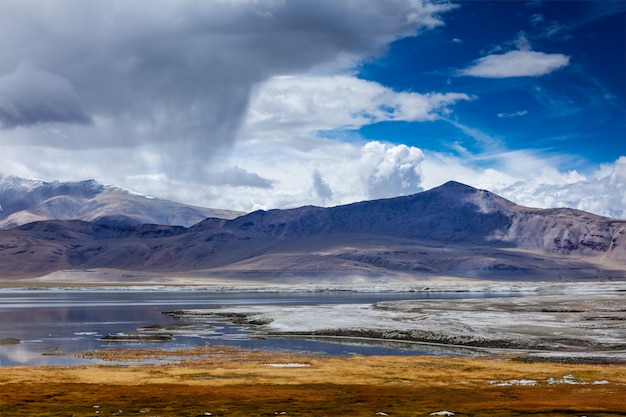 Himalaya-See Tso Kar im Himalaya, Ladakh, Indien