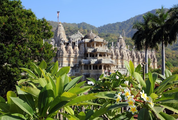 Hinduísmo templo ranakpur na Índia