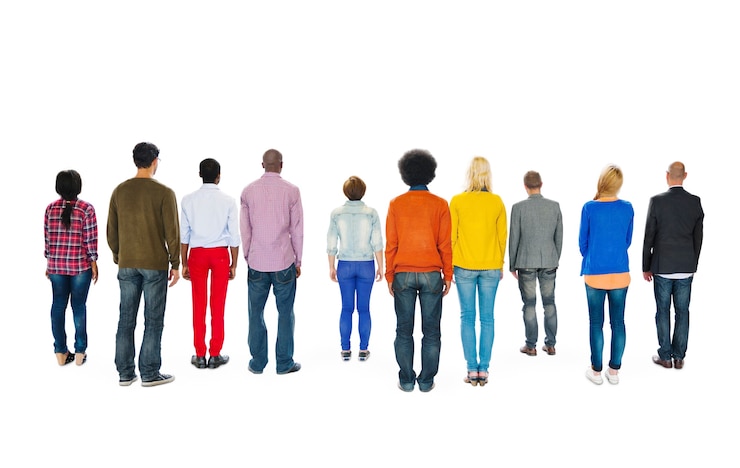 Foto hintere ansicht der multiethnischen gruppe von personen