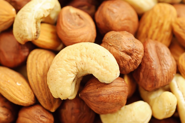 Hintergrund aus verschiedenen Arten von Nüssen Mandel Haselnuss Cashew Paranuss