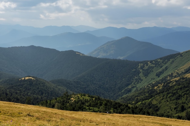 Hintergrund der Berglandschaft