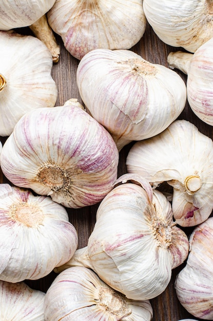 Foto hintergrund der knoblauchzwiebeln closeup erntezeit