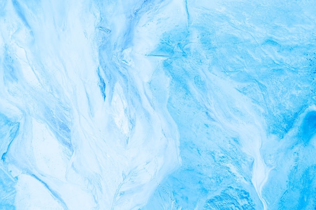 Hintergrund der Neuschneebeschaffenheit in Blautönen, schöne Schneemuster