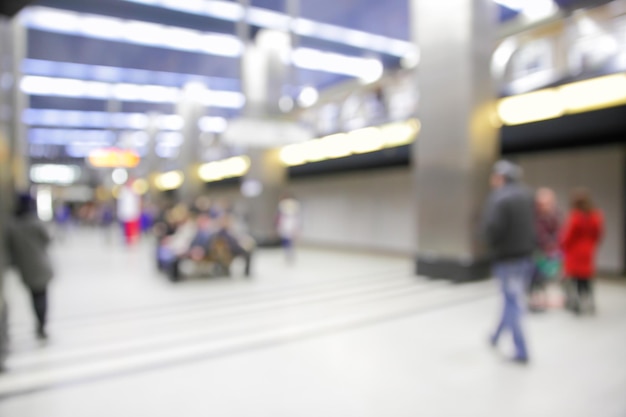 Hintergrund der U-Bahnstation unscharf