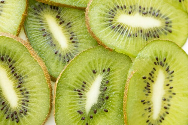 Hintergrund mit Kiwi der frischen Frucht