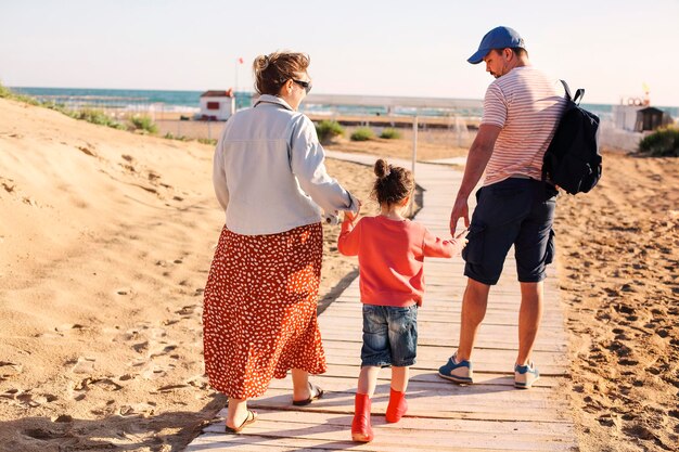 Foto hintergrundansicht von menschen am strand