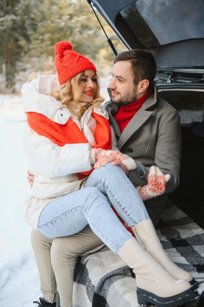 história de amor de casal de neve de inverno