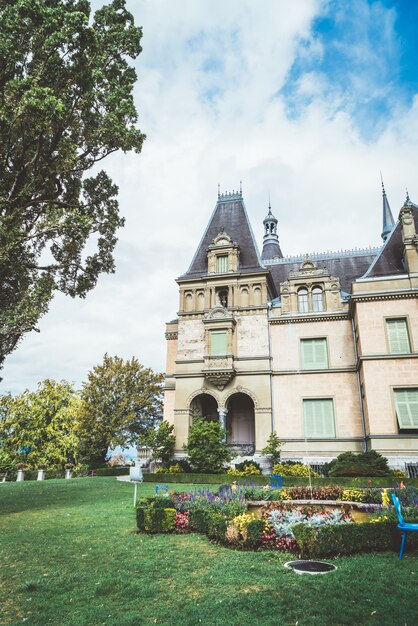 História do Museu Nacional do Castelo de Hunegg na Suíça