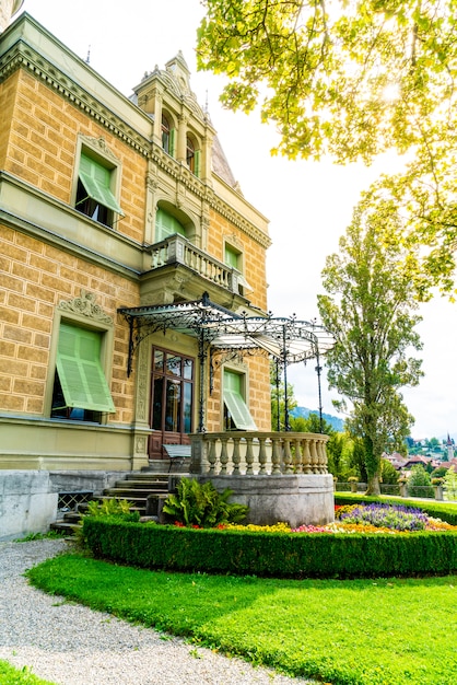 Foto historia del museo nacional del castillo de hunegg en suiza