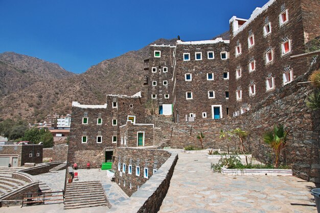 El histórico pueblo de Rijal Almaa en Arabia Saudita