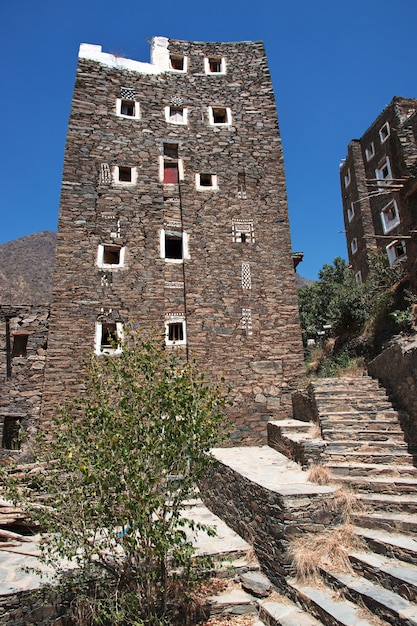 El histórico pueblo de Rijal Almaa en Arabia Saudita