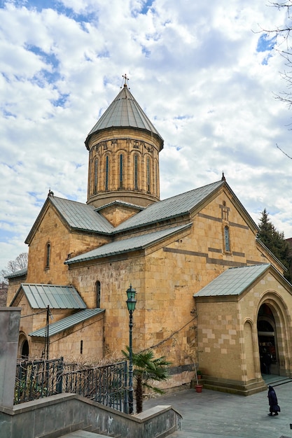 Historische Kathedralenkirche in Tiflis. Die Architektur der georgischen Religion.