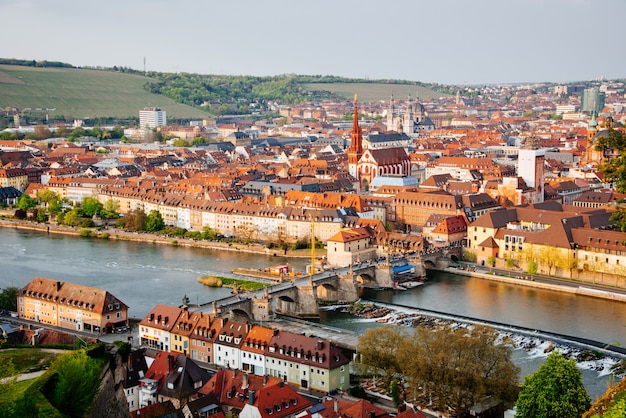 Historische Stadt Würzburg mit Brücke Alte Mainbrucke, Deutschland