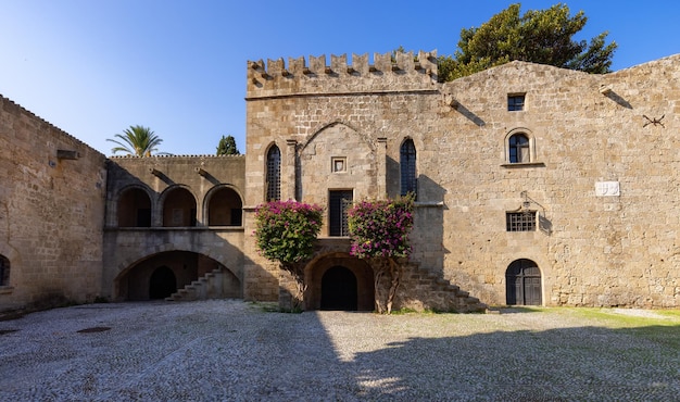 Historisches Gebäude in der Altstadt von Rhodos Griechenland