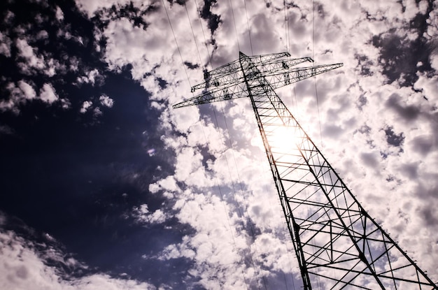 Hochspannungselektrischer Fernmeldeturm Energy Pylon