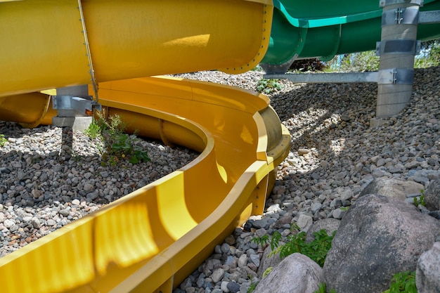 Foto hochwinkelansicht der gelben baustelle