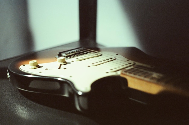 Foto hochwinkelansicht der gitarre