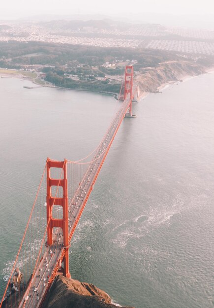 Hochwinkelansicht der Golden Gate Bridge