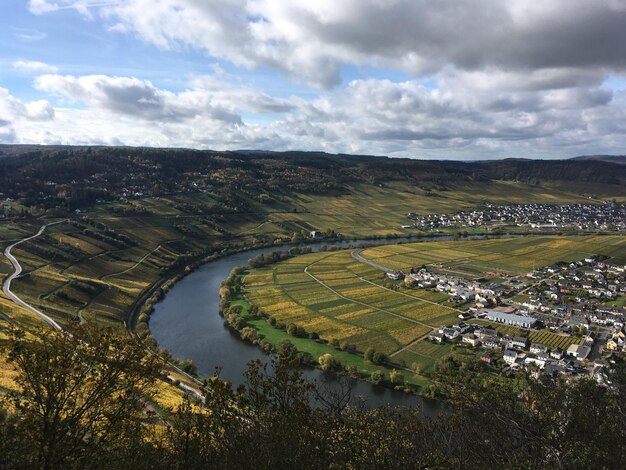 Hochwinkelansicht der Landschaft gegen den Himmel
