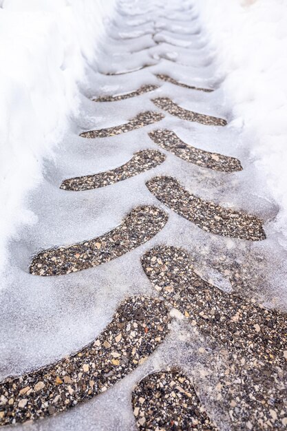 Foto hochwinkelansicht der schneebedeckten straße