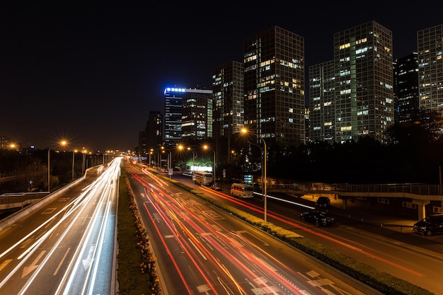Hochwinkelansicht der Stadt in der Nacht