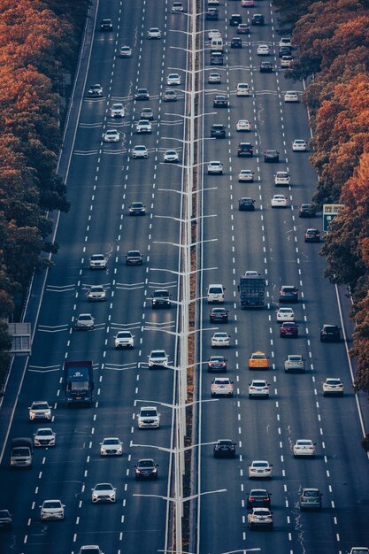 Foto hochwinkelansicht der straße