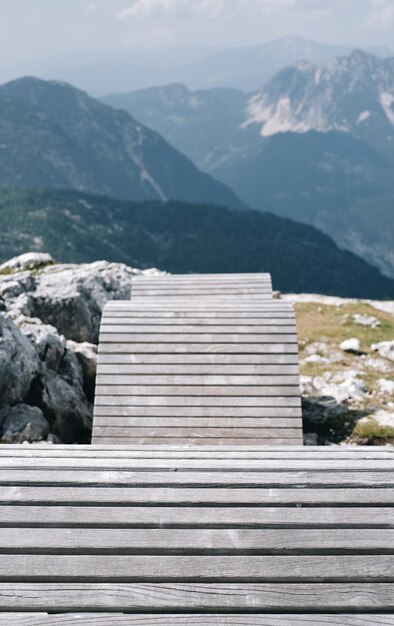 Foto hochwinkelansicht der treppe