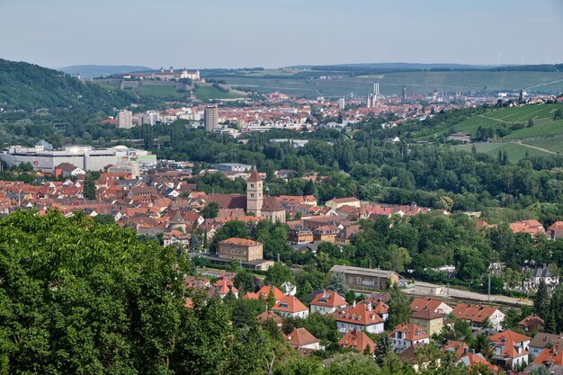 Foto hochwinkelansicht des stadtbildes gegen den himmel