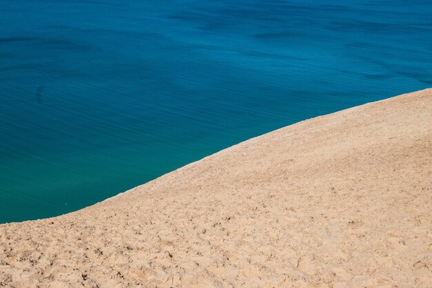 Foto hochwinkelansicht des strandes