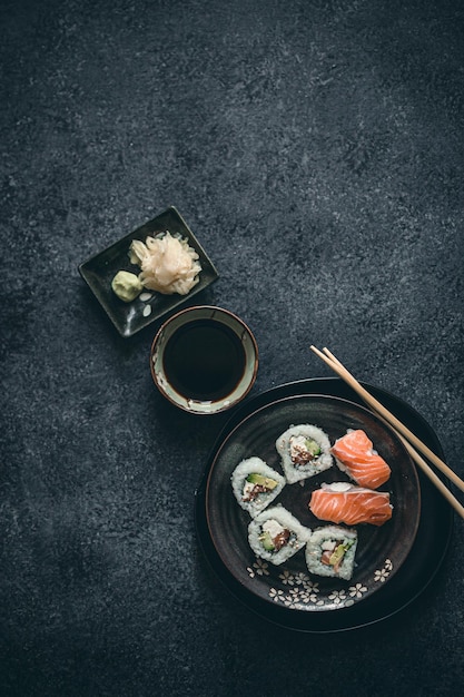 Hochwinkelansicht des Sushi