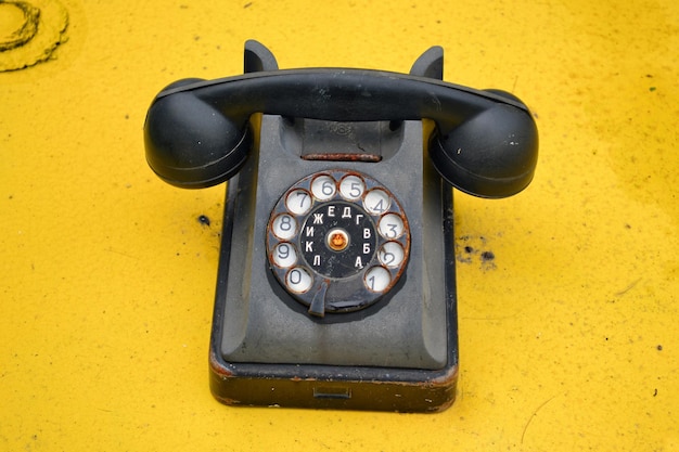 Hochwinkelansicht eines Vintage-Telefons