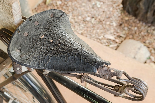 Foto hochwinkelansicht schwarzer schuhe