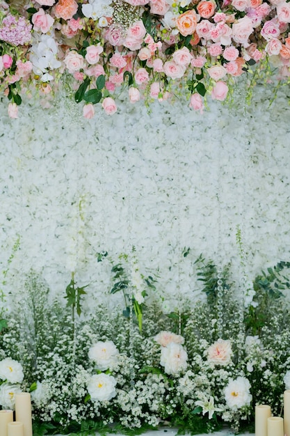 Hochzeit Blumendekoration selektiven Fokus weicher Fokus der weißen Blume